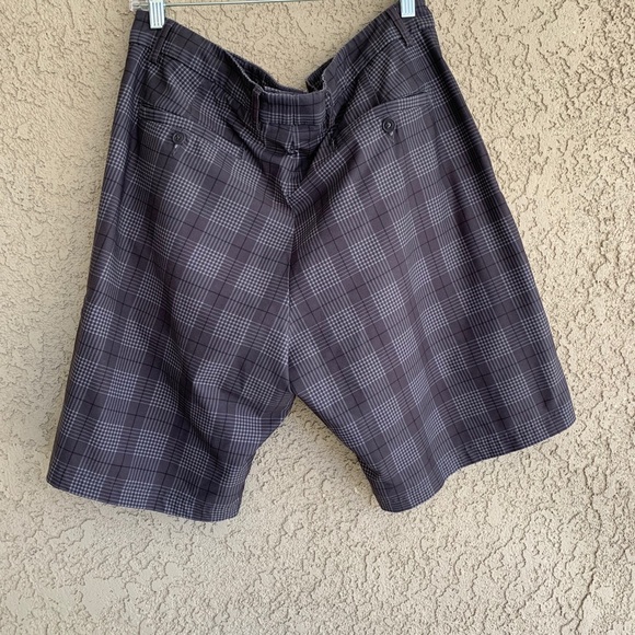 PEBBLE BEACH PERFORMANCE SHORTS!!! - Picture 3 of 9